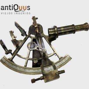 Este sextante Newton es totalmente funcional y a diferencia de su hermano menor, los resultados obtenidos en su medición son muy precisos, pudiendo afirmar que puede ser usado profesionalmente.